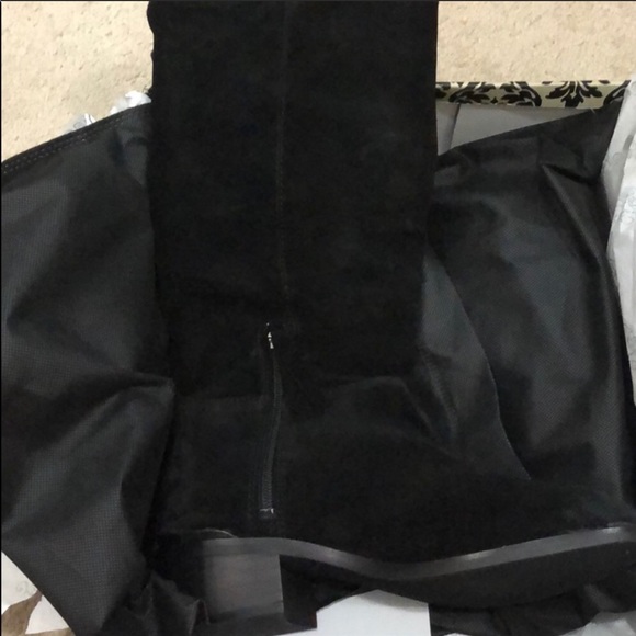 BLACK Stride Chelsea Boot - Shoe - Picture 5 of 9